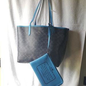 Coach Bags - Coach Large Reversible Tote Coach Bags - Coach Large Reversible Tote